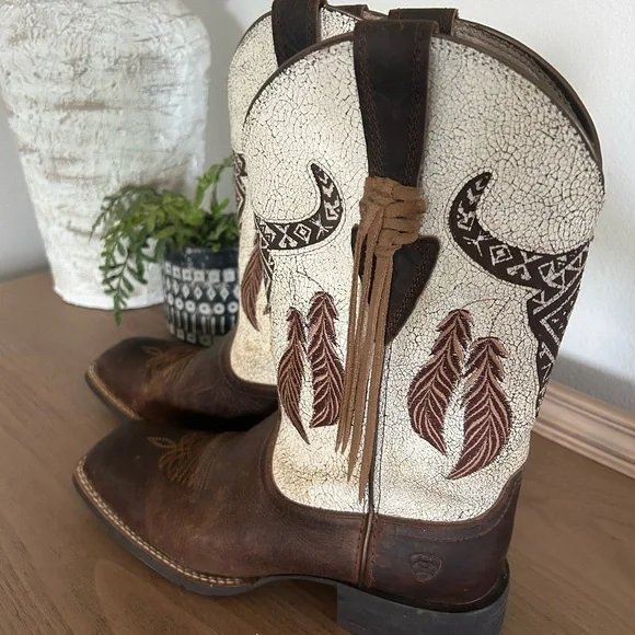 Ariat Leather Boots - Picture 9 of 12